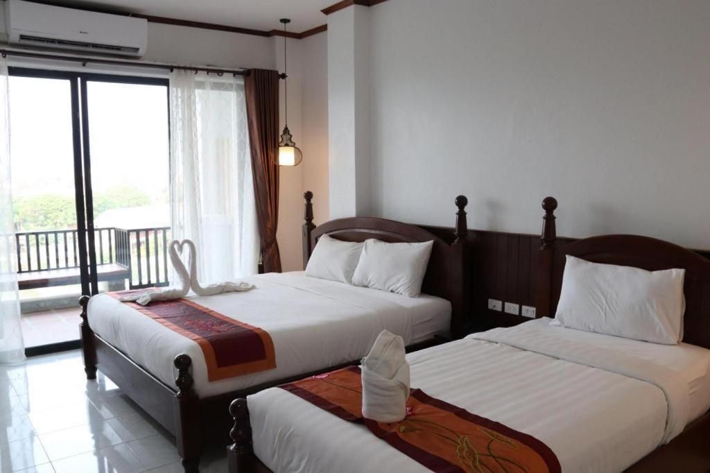 Thavisouk Riverside Hotel Vang Vieng Exteriér fotografie
