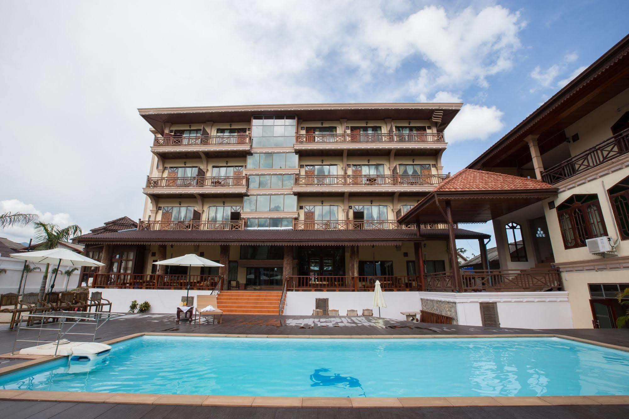 Thavisouk Riverside Hotel Vang Vieng Exteriér fotografie
