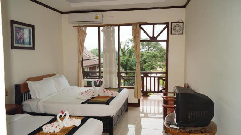 Thavisouk Riverside Hotel Vang Vieng Exteriér fotografie